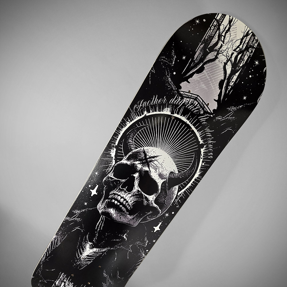 Skateboard déco THE DARKNESS